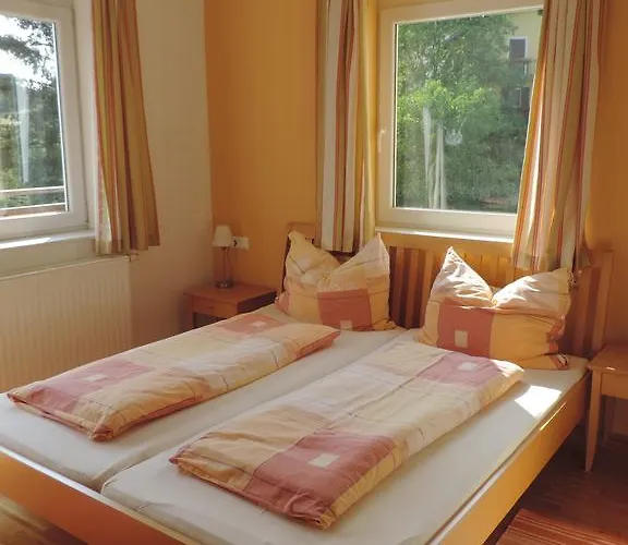 多尔夫沃特酒店 3*